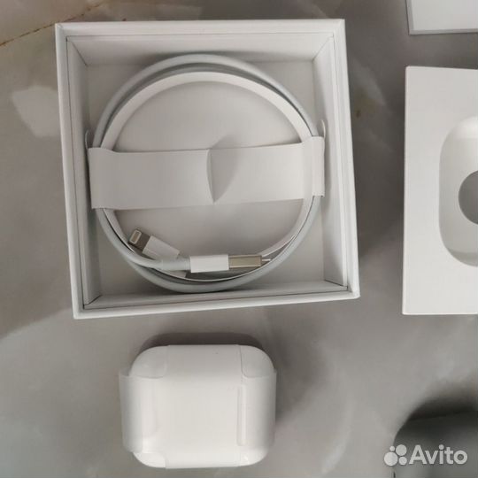 Apple airpods 2