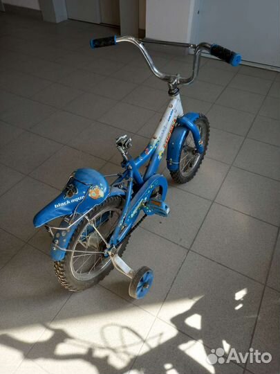 Детский велосипед четырехколесный