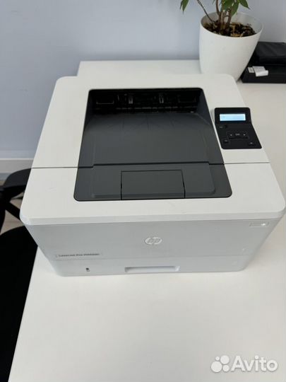 Принтер HP 402dne