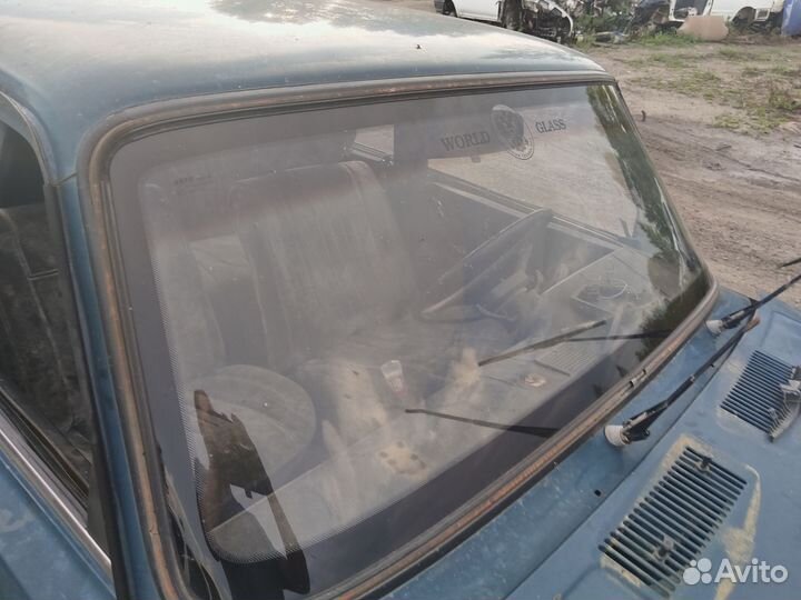 В разборе 2105 запчасти
