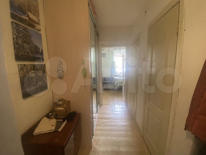 3-к. квартира, 68 м², 1/3 эт.