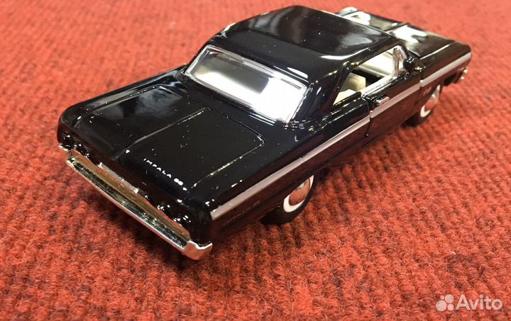 Модель автомобиля 1:38 Chevrolet Impala 1964г