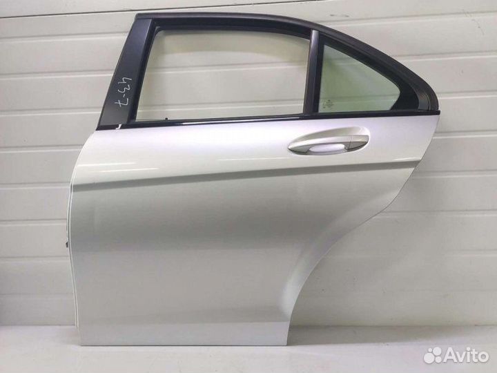 Дверь Mercedes C W204