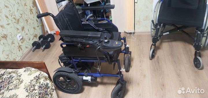 Инвалидная коляска с электроприводом