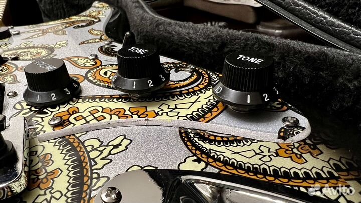 Гитара Fender stratocaster Richie Sambora с Кофром