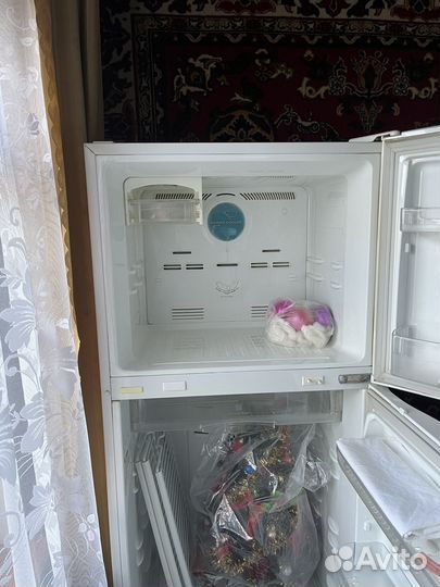 Холодильник на запчасти
