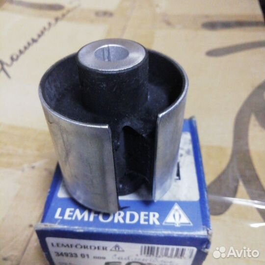 Сайлентблок заднего нижнего рычага для BMW 6/E60 0