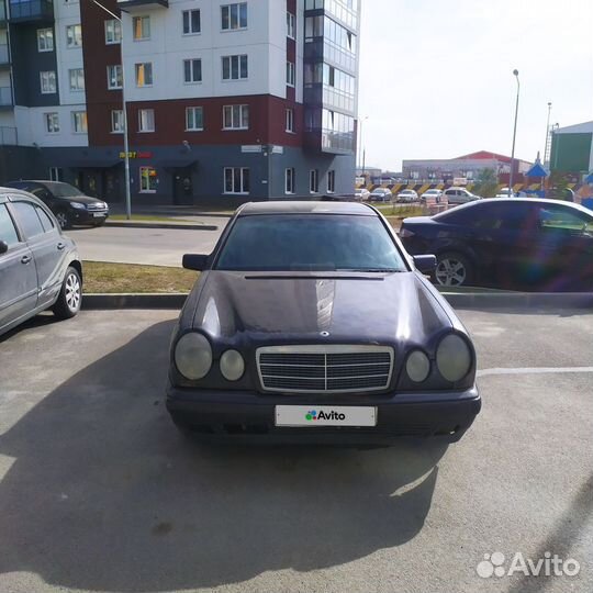 Mercedes-Benz E-класс 2.2 МТ, 1998, 345 000 км