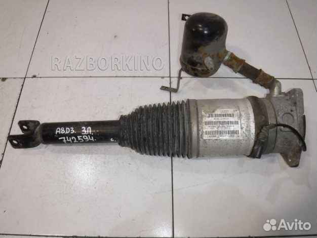 Пневмоамортизатор задний левый