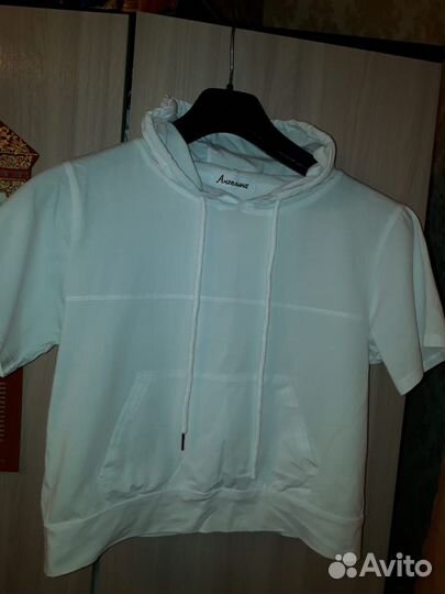 Футболка женская