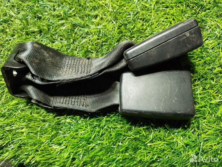 Ответная часть ремня безопасности Volkswagen Polo
