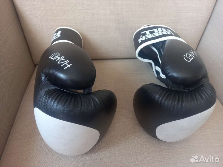 Боксерские перчатки 12 oz
