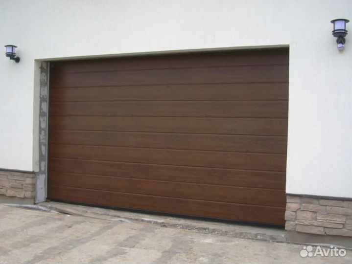 Ворота в гараж подъёмные