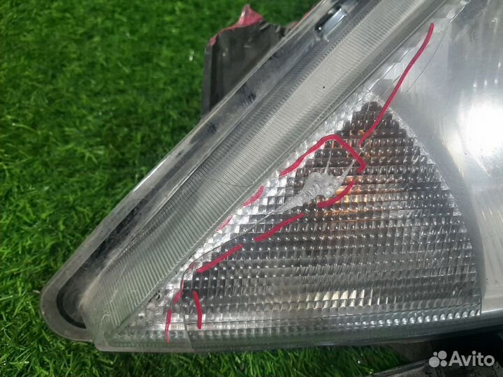 Фара левая на Nissan Tiida C11