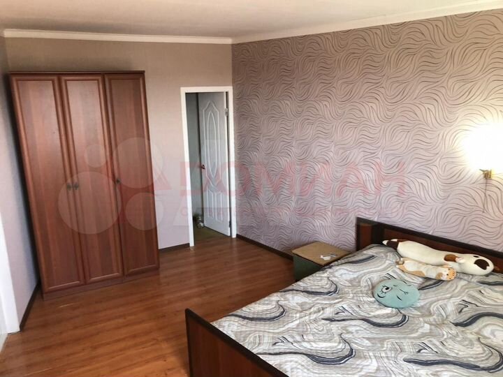 4-к. квартира, 91 м², 9/9 эт.