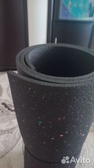 Коврик для йоги и фитнеса