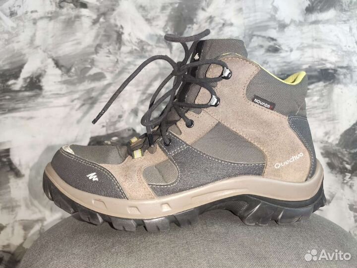 Треккинговые французские ботинки Quechua 38 размер