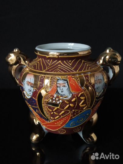 Курильница. Фарфор Satsumi. Япония. сер 20 в