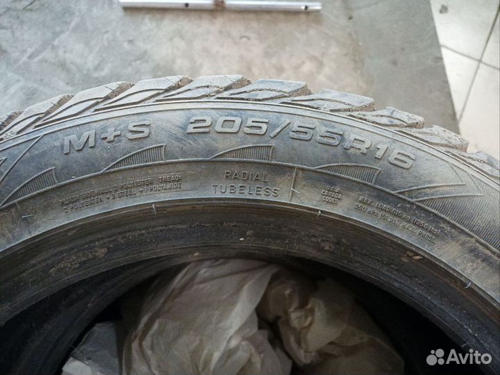 Goodyear UltraGrip Extreme 205/55 R16