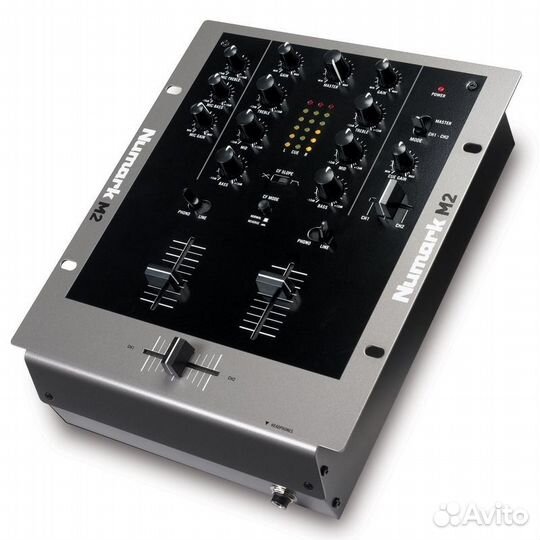 DJ микшерный пульт numark M2