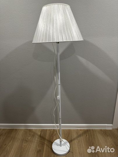 Торшер Леруа Мерлен