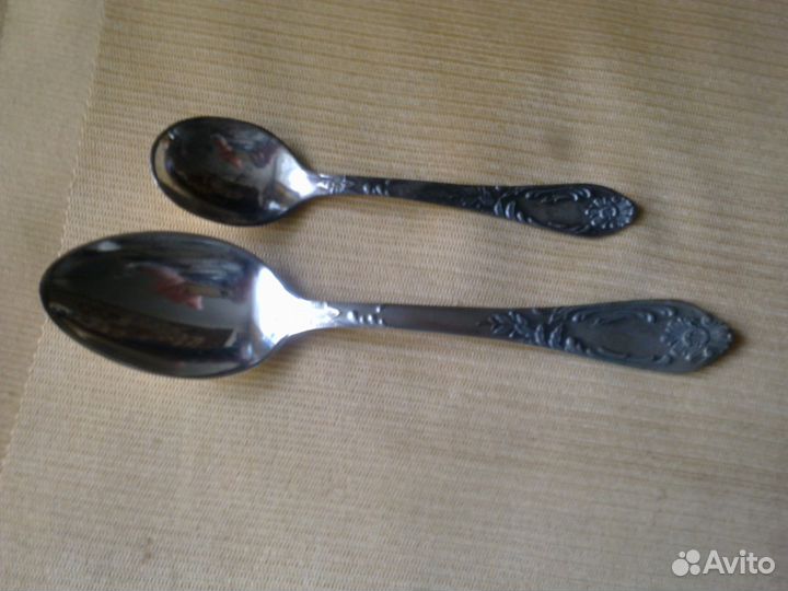 Мельхиоровый чайник, ложки(мнц)