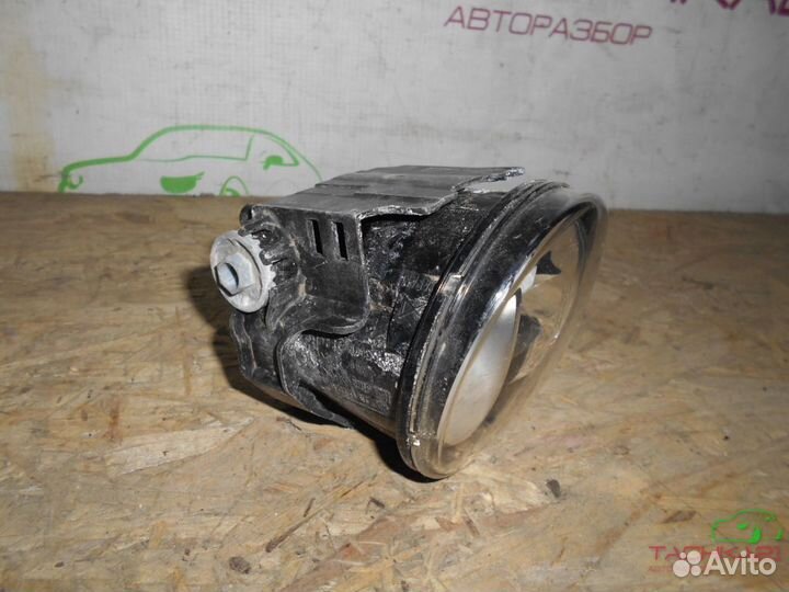 Фара противотуманная правая Toyota Lexus