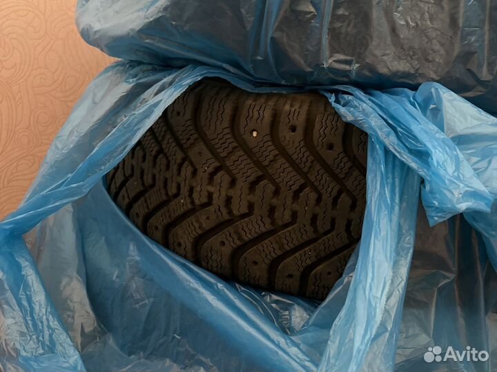 Goodyear UltraGrip 500 195/55 R15 85T
