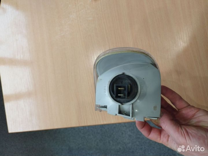 Указатель поворота правый ваз 2115