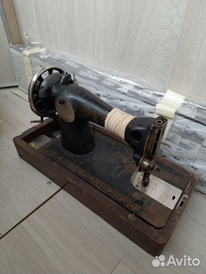 Швейная машина пмз им. Калинина