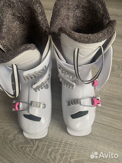 Горнолыжные ботинки детские 230