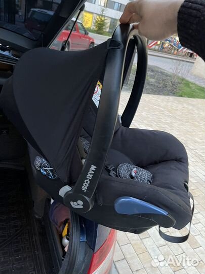 Детское автокресло от 0 maxi cosi