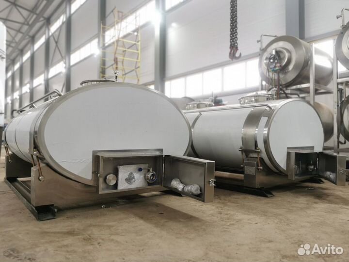 Молоковоз 3000л 2 секции,автоцистерна для молока