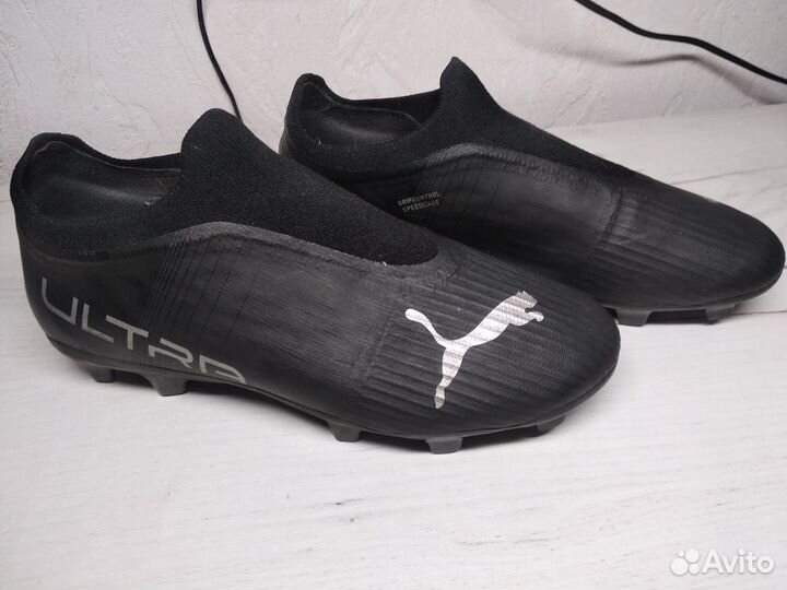 Футбольные бутсы puma