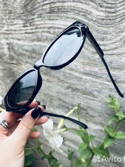 Солнцезащитные очки женские