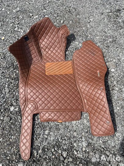 Коврики в комплект с чехлами для мерседес w205