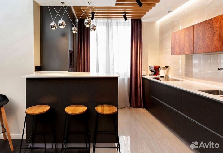 Кухонный гарнитур в современном стиле на заказ