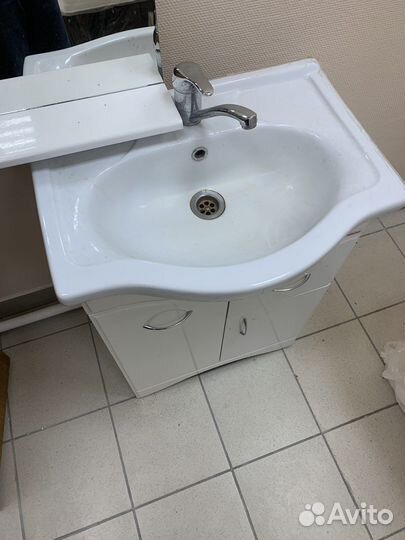 Комплект мебели в ванную