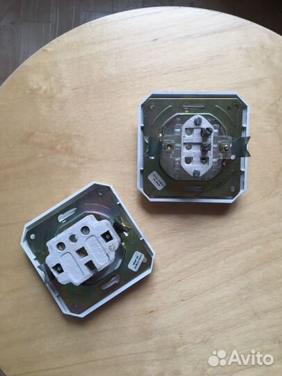 Розетка новая