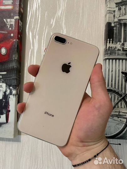 iPhone 8 Plus, 64 ГБ