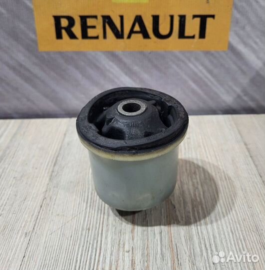Сайлентблок балки Renault sandero stepway