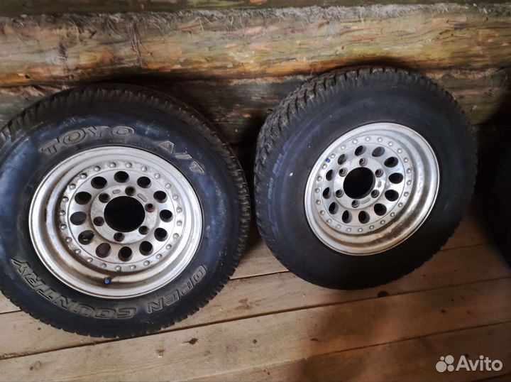 Toyo Winter Tranpath MS 235/70 R15