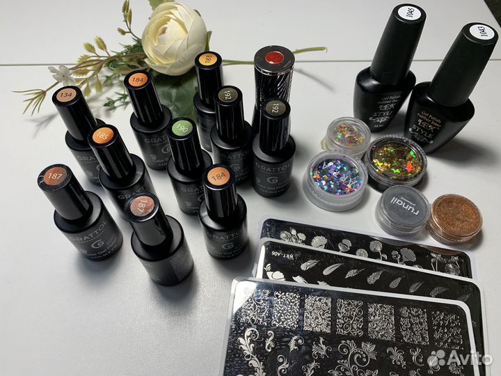 Набор для маникюра (гель лаки, базы)