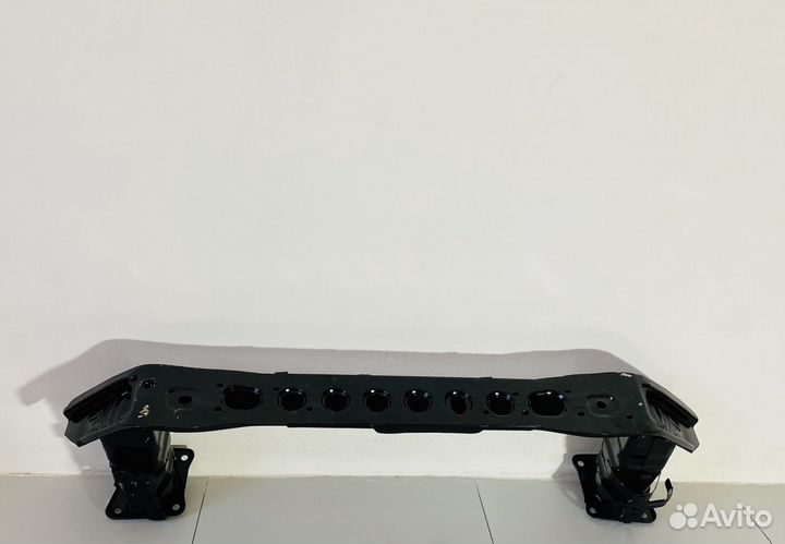 Усилитель переднего бампера Форд Фокус 3