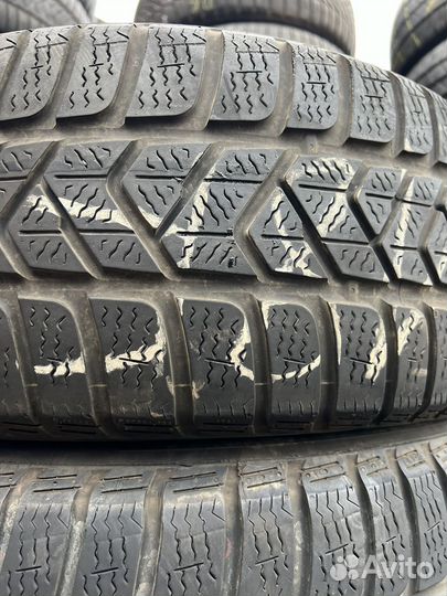 Pirelli Winter Sottozero 3 215/55 R17