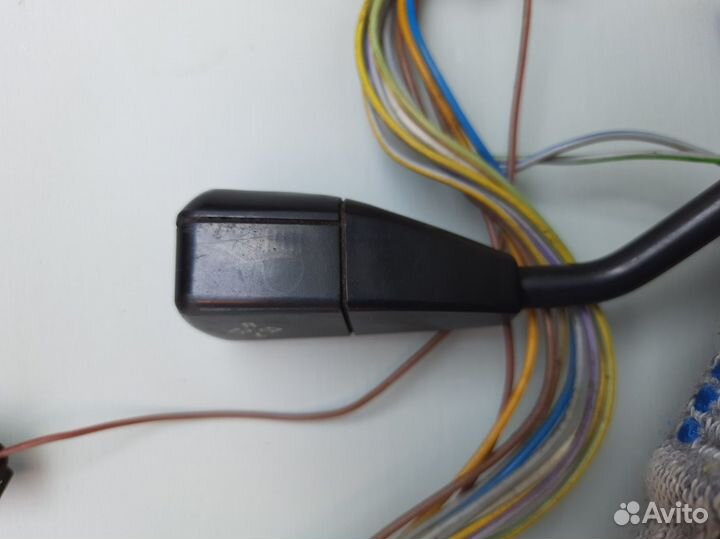 Переключатель поворотов подрулевой BMW e34
