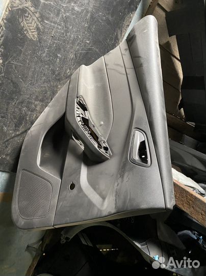Обшивка двери задней левой Ford Focus 3