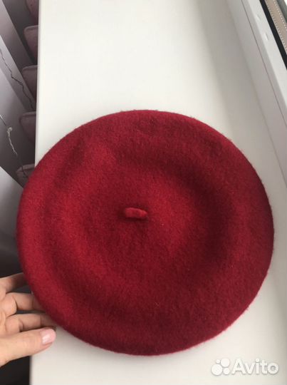 Берет женский Benetton