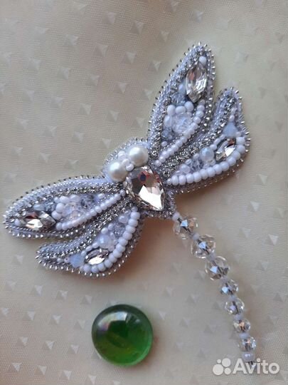 Брошь 