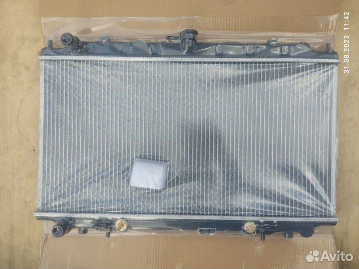 Радиатор двс Nissan Bluebird U14 QG18DE/20